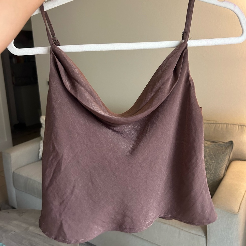Scoop neck tank